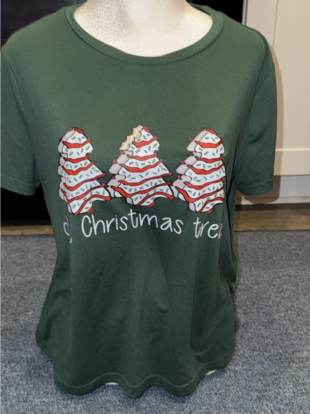 SHEIN Dark Green Christmas Tree Graphic Pajama Top